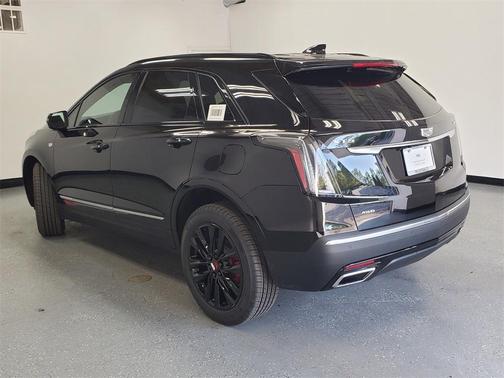 2025 Cadillac XT5 Sport