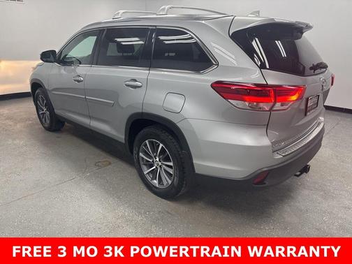 Celestial Silver Metallic 2019 Toyota Highlander XLE
