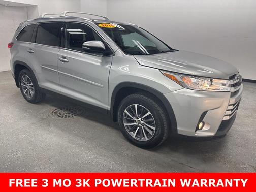 Celestial Silver Metallic 2019 Toyota Highlander XLE