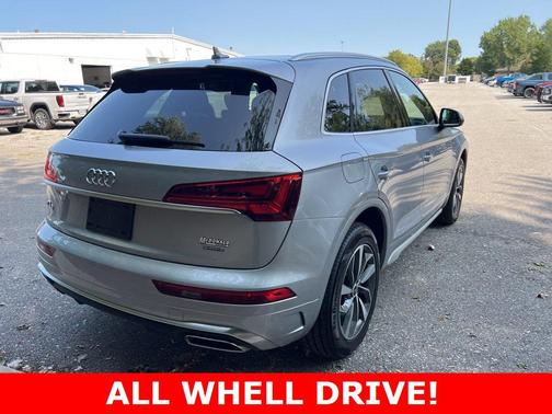 2024 Audi Q5 45 S line Premium Plus