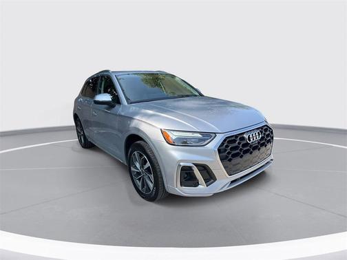 2024 Audi Q5 45 S line Premium Plus