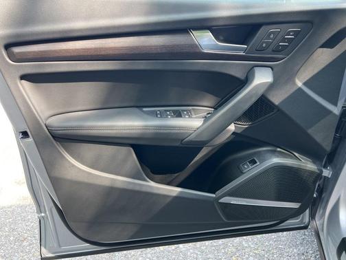 2024 Audi Q5 45 S line Premium Plus