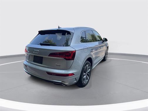2024 Audi Q5 45 S line Premium Plus
