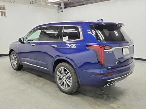 2025 Cadillac XT6 Premium Luxury AWD