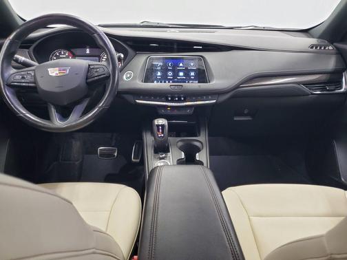 Stellar Black Metallic 2019 Cadillac XT4 Sport