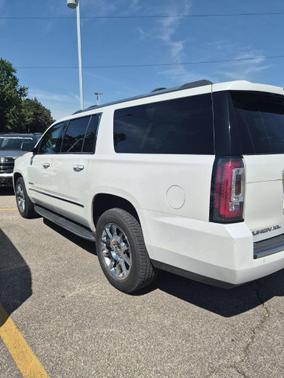 White Frost Tricoat 2016 GMC Yukon XL Denali
