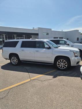White Frost Tricoat 2016 GMC Yukon XL Denali