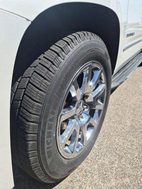 White Frost Tricoat 2016 GMC Yukon XL Denali