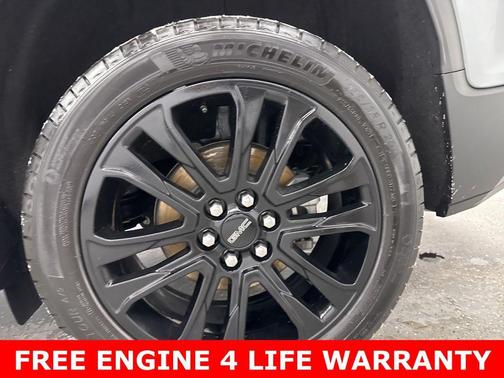 2023 GMC Acadia AWD SLT