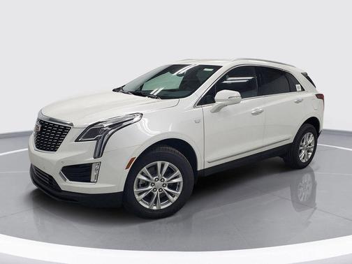 Crystal White 2026 Cadillac XT5 Luxury
