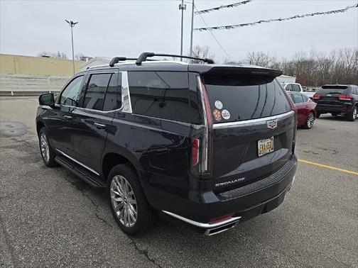 2022 Cadillac Escalade Premium Luxury