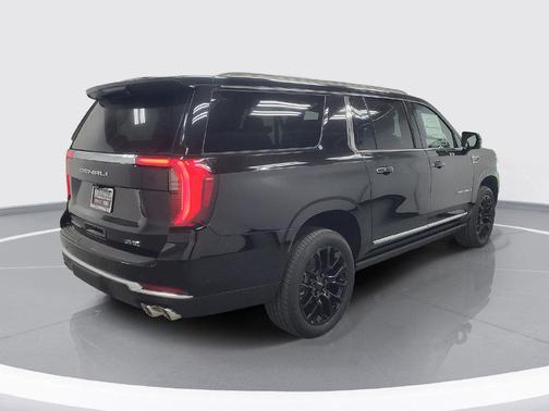 Onyx Black 2027 GMC Yukon XL Denali