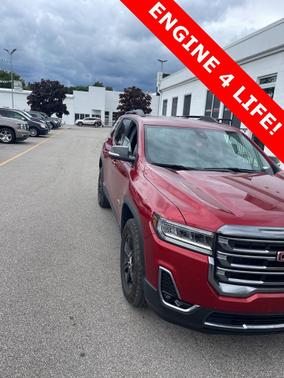 2023 GMC Acadia AWD AT4