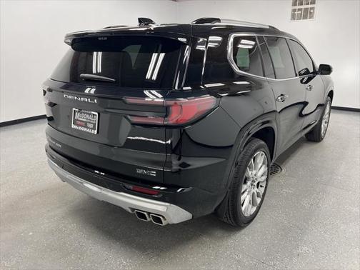 2025 GMC Acadia Denali