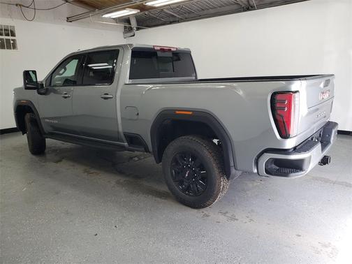 2025 GMC Sierra 2500 AT4