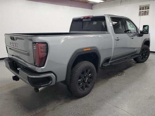 2025 GMC Sierra 2500 AT4