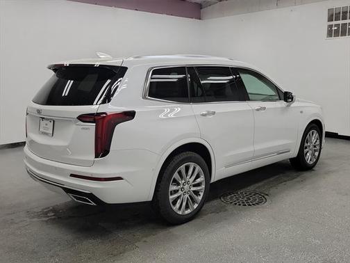 2025 Cadillac XT6 Premium Luxury AWD