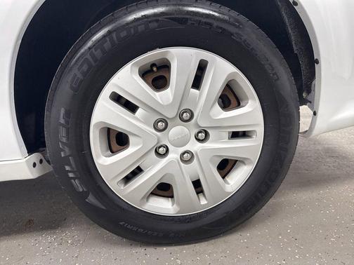 White Knuckle Clearcoat 2020 Dodge Grand Caravan SE