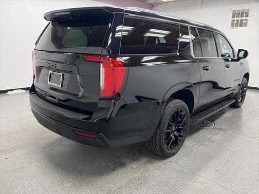 2022 GMC Yukon XL SLE