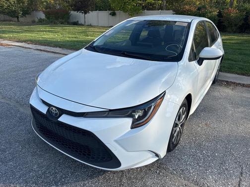 2022 Toyota Corolla Hybrid LE