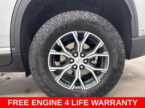 Sterling Metallic 2025 GMC Acadia AWD AT4