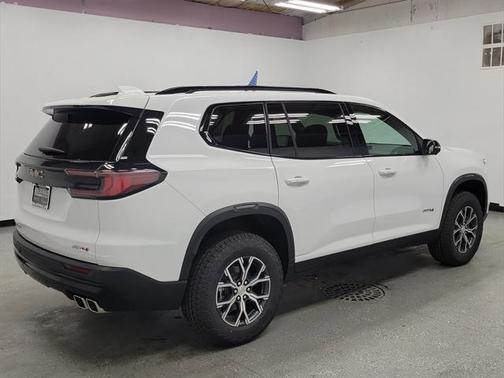 2025 GMC Acadia AWD AT4