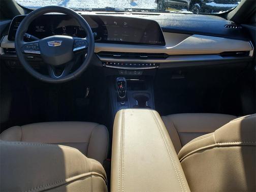 2024 Cadillac XT4 Luxury