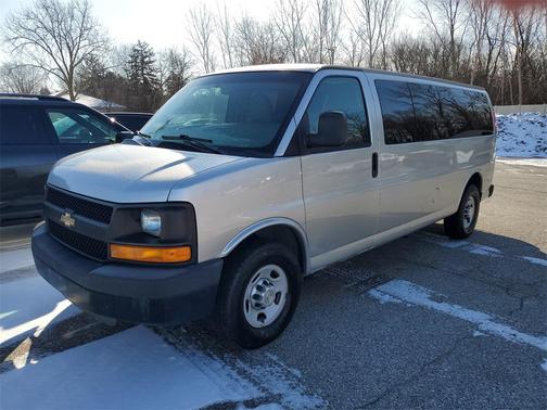 2011 Chevrolet Express 3500 LS