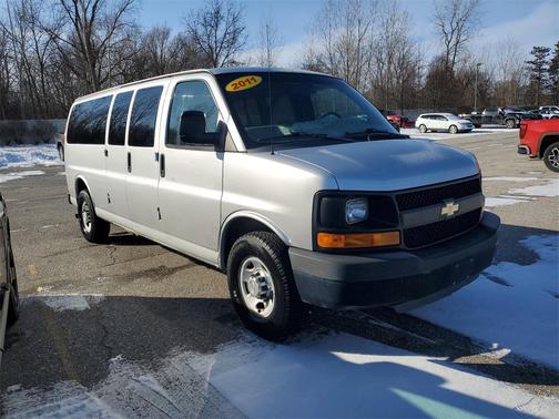 2011 Chevrolet Express 3500 LS
