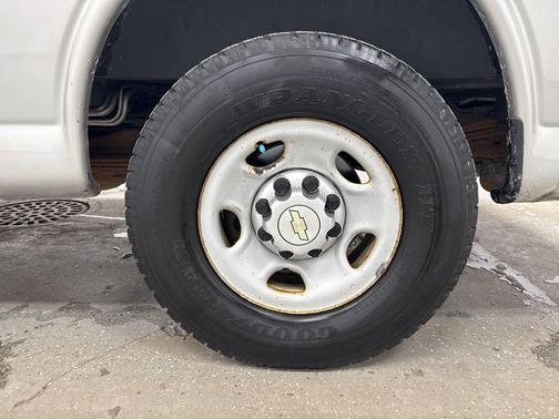 2011 Chevrolet Express 3500 LS