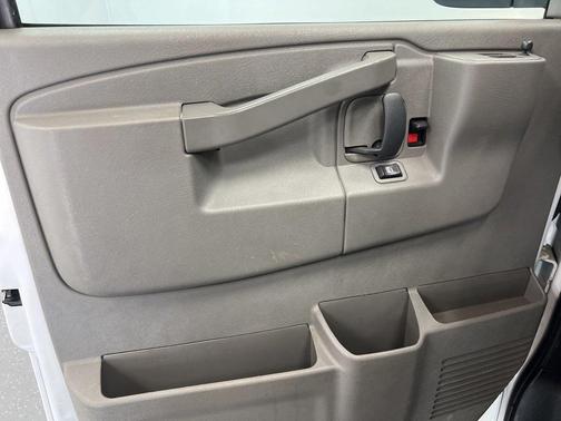 2016 Chevrolet Express 2500 LT