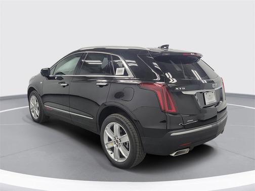 2025 Cadillac XT5 Luxury