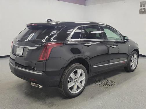 2025 Cadillac XT5 Luxury