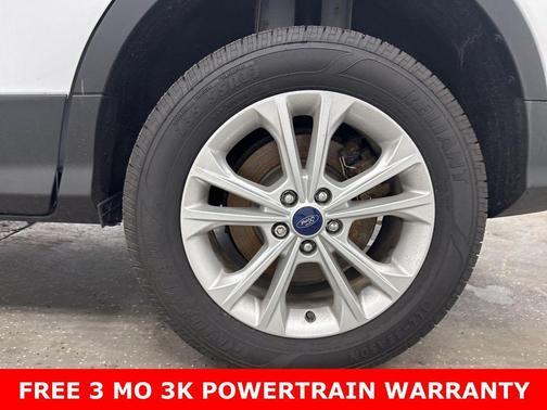 Oxford White 2018 Ford Escape SE