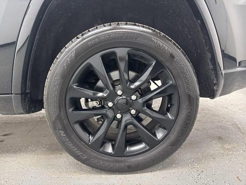 2022 Jeep Grand Cherokee Laredo