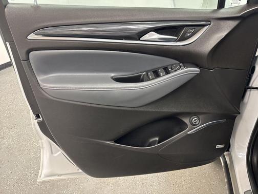 White Frost Tricoat 2020 Buick Enclave AWD Essence