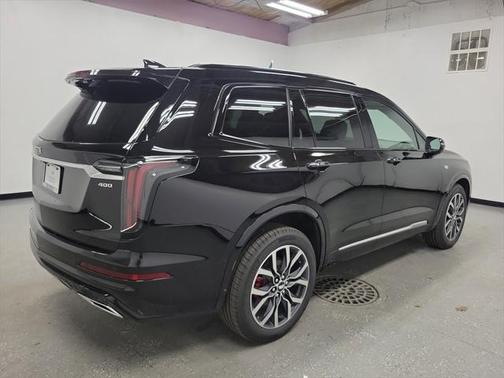 2025 Cadillac XT6 Sport AWD