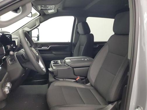 2025 GMC Sierra 2500 SLE