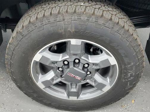 2025 GMC Sierra 2500 SLE