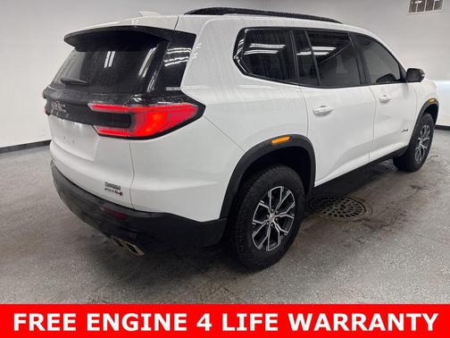 2024 GMC Acadia AWD AT4