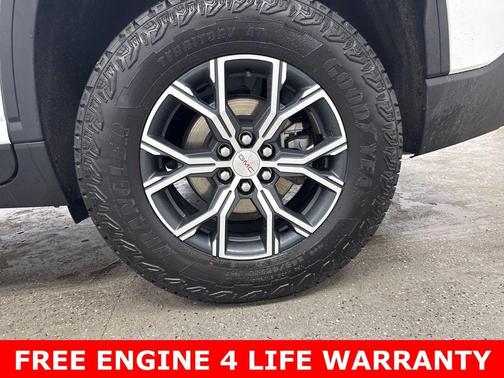 2024 GMC Acadia AWD AT4