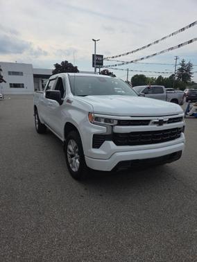 Summit White 2022 Chevrolet Silverado 1500 RST