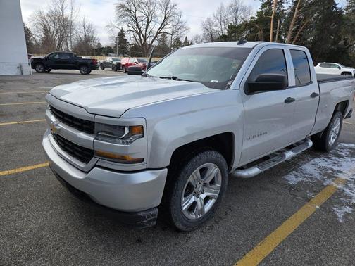 2018 Chevrolet Silverado 1500 Custom