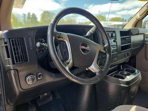 2011 GMC Savana 2500 LT