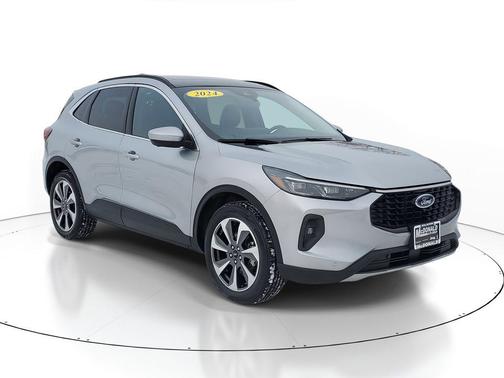 Iconic Silver Metallic 2024 Ford Escape Platinum