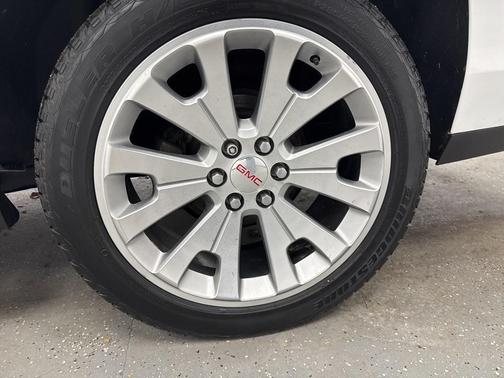 2017 GMC Yukon XL Denali