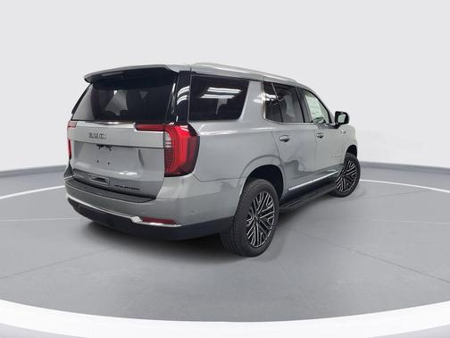 Sterling Metallic 2025 GMC Yukon 4WD Elevation
