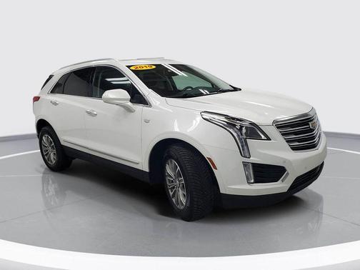Crystal White Tricoat 2019 Cadillac XT5 Luxury
