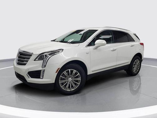 Crystal White Tricoat 2019 Cadillac XT5 Luxury