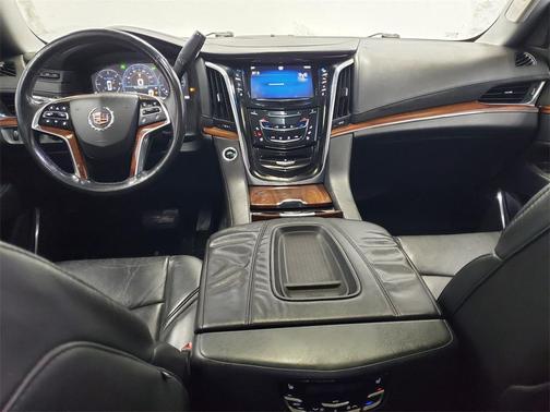 2015 Cadillac Escalade Luxury